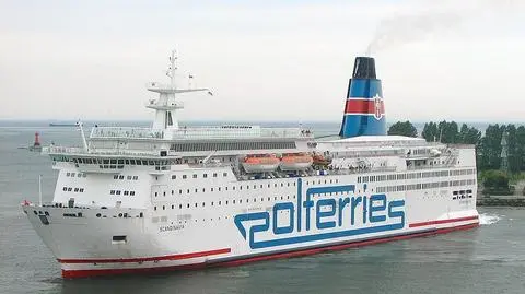 Nie zdążyli na pomoc. Kobieta zmarła na promie do Szwecji