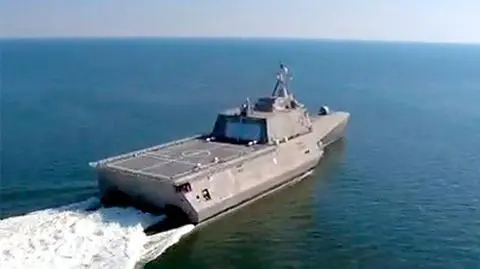 USS Independence - duma floty