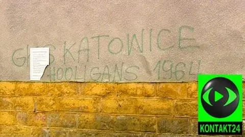 Bójka kibiców przed szkołą