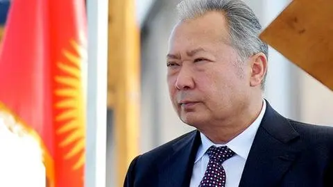 Prezydent Kirgistanu ucieka dalej