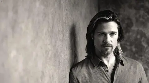 Brad Pitt kusi. Marilyn jednak nie przebił