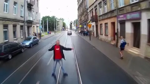 Czy tramwaj zdąży wyhamować?
