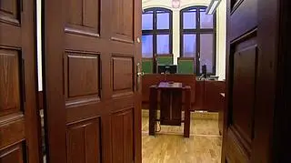 Najpierw w sprawie kradzieży ujęto sędziego, teraz zarzuty usłyszała jego żona