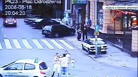 W sierpniu czterech mężczyzn pobiło policjantów