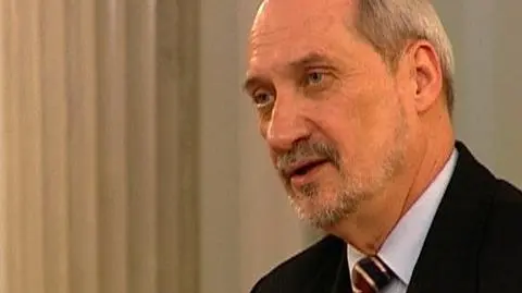 Macierewicz znowu wygrywa w sądzie