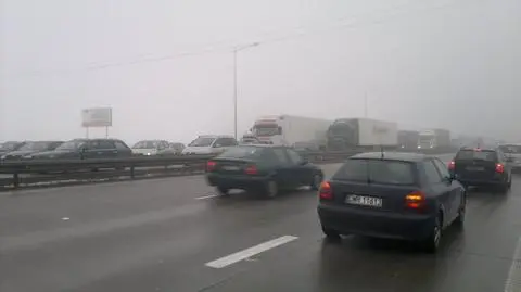 Pożar tira, potrącenie, wypadek. Poważne utrudnienia na A4