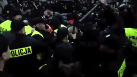 Anarchiści publikują swój film z burdy pod siedzibą PiS