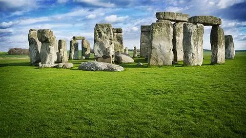 "Utrzymywanie dobrych relacji z druidami". Zarządzanie Stonehenge za 65 tys. funtów rocznie