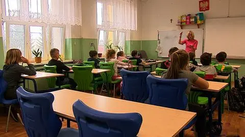 Ponad 300 szkół bierze udział w akcji przyznawania pozytywnych uwag ["Polska i Świat", 13.11]