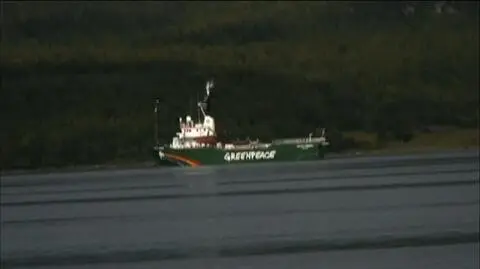 Rosjanie wzięli szturmem statek Greenpeace, załogę oskarżyli o terroryzm