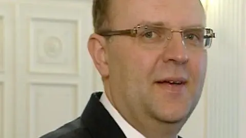 Zamienił partię na portal