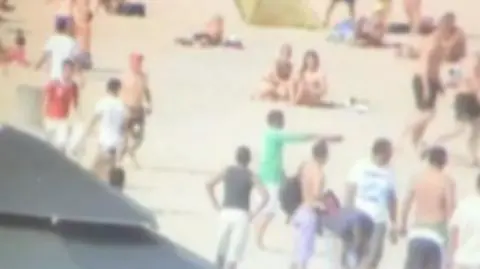 Policja nadal pracuje nad monitoringiem z bójki