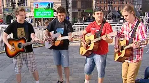 Gitarzyści zbierają się zagrać Hendriksa