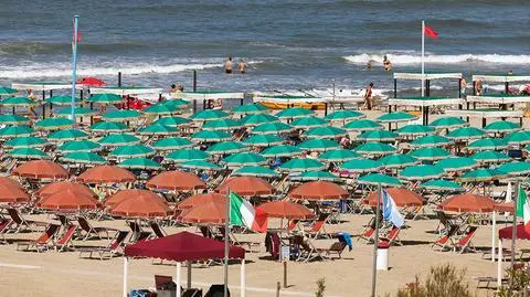Włochy. Do 1000 euro dziennie za pobyt na najdroższej plaży