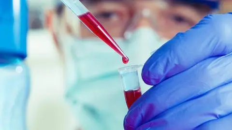 Brytyjska pielęgniarka zarażona ebolą jest w stanie krytycznym