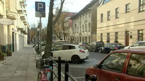 Kary za parkowanie bez opłat są już wyższe (wideo archiwalne)