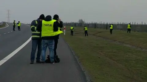 Wypadek prezydenckiej limuzyny. Oględziny na miejscu zdarzenia