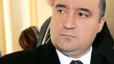 Poseł odpiera zarzuty "Wprost"