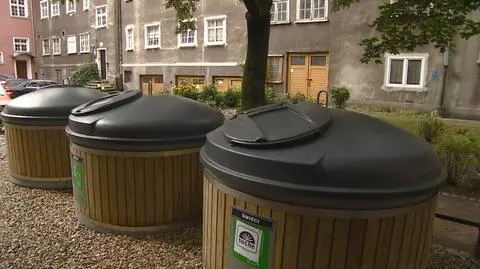 3 nowoczesne kubły stanęły na ulicy Dzianej w Gdańsku