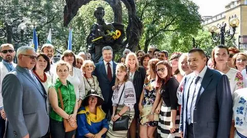 Sondaż został przeprowadzony z okazji 25