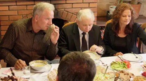 Jarosław Kaczyński na
 zupie u "Paprykarza"