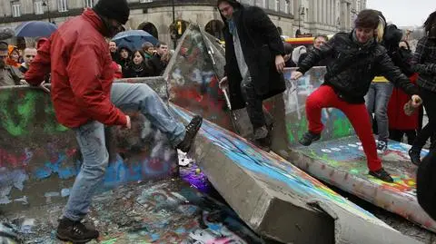 Mur runął w Warszawie