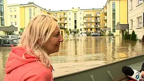 Łódką po zakupy. 
"Jakoś sobie poradzimy"