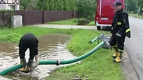 Zerwane linie energetyczne, powalone drzewa. Opolskie po ulewach