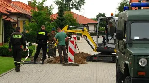 Montowali oświetlenie, znaleźli niewybuchy