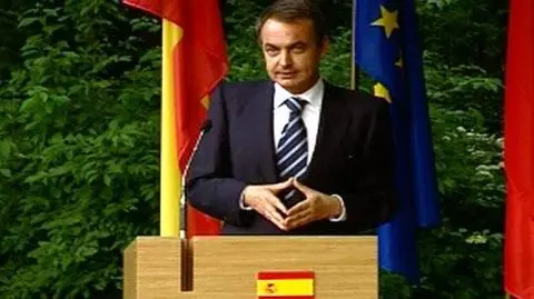 Zapatero zabiera się za "seksistowskie" nazwiska