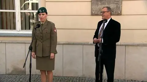 "Wszystko to będzie przedstawione w poniedziałek" - powiedział Berczyński
