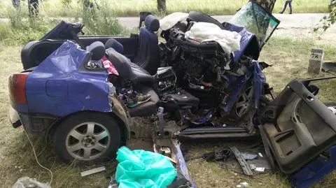 Wypadek na krajowej "15". Nie żyją trzy osoby