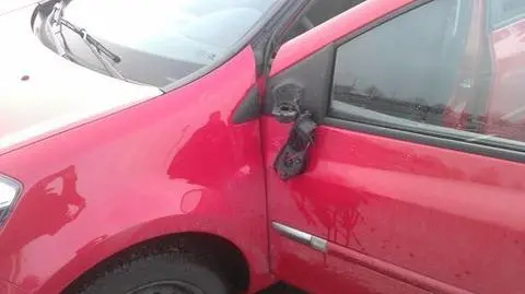 Oblał "prawko", skopał auto
