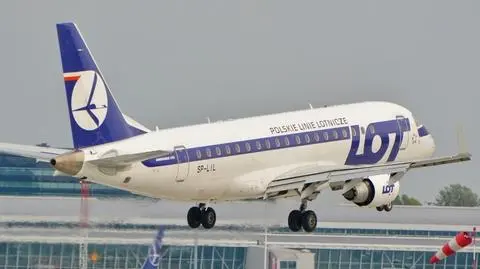 Polish LOT Airline employees are going to strike on 1 May. TVN24 News in English