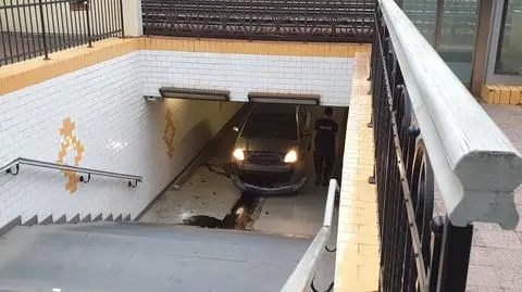 Sopot. Zarzuty dla 27-latka, który wjechał autem do tunelu pod torami
