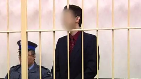 Sąd rozstrzyga, czy autor opisał własną zbrodnię