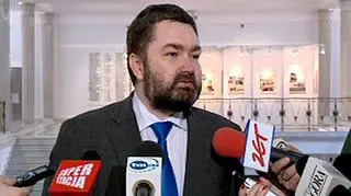 Karol Karski nie chce komentować raportu policji