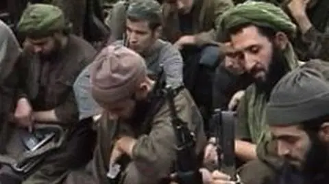 Samobójczy zamach w koszarach