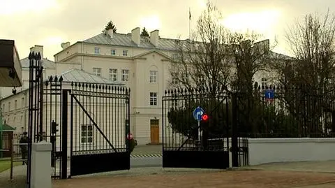 Dostają nagrody, bo przychodzą do pracy