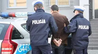 Trzech mężczyzn i kobietę zatrzymała policja