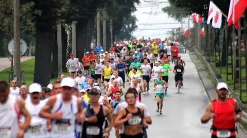 Łatwiej będzie przebiec niż przejechać. 1280 biegaczy w Maratonie Solidarności