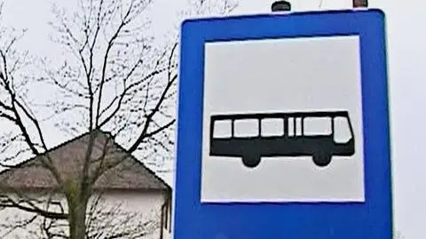 Ratował dziecko, wjechał w przystanek