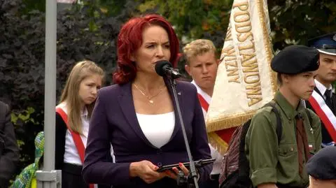 Językowe wpadki posłanki Bernadety Krynickiej. Najciekawsze wideo tygodnia w tvn24.pl
