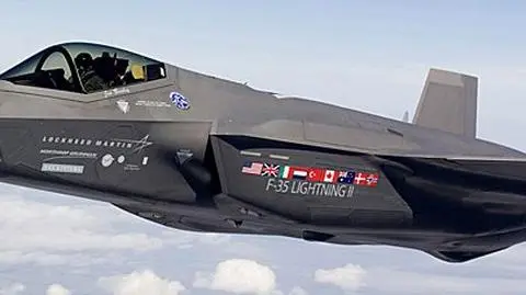 Rezygnują z silnika 
dla supermyśliwca