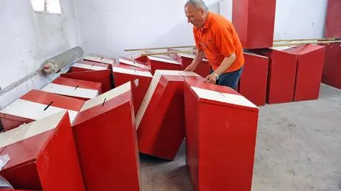 PKW informowała na początku lutego, że brakuje co najmniej 142 milionów złotych ("Fakty" z 08