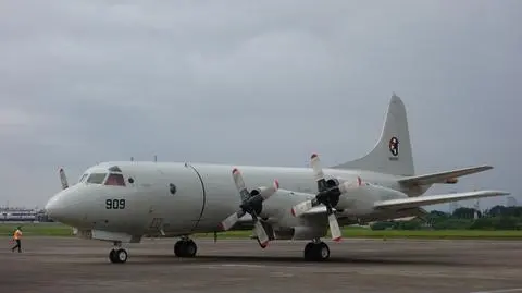Pilot nacisnął zły guzik. Tony uzbrojenia spadły do morza