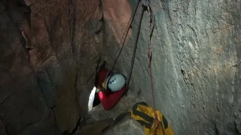 The rescue mission in the Wielka Śnieżna cave has been carried out in extremely difficult conditions (video from August 23)