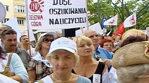 Rząd: będzie wrześniowa podwyżka dla nauczycieli