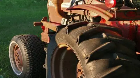 Traktor wjechał w kobietę
