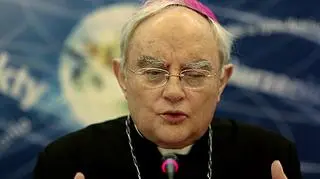 Abp. Henryk Hoser uważa, że praktyka duszpasterska nie poszła za głosem papieskiego nauczania 